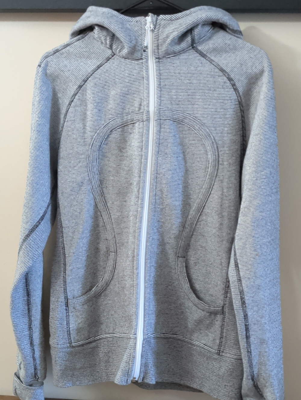 lululemon athletica Light Gray Stripe Scuba Hoodie Like NEW